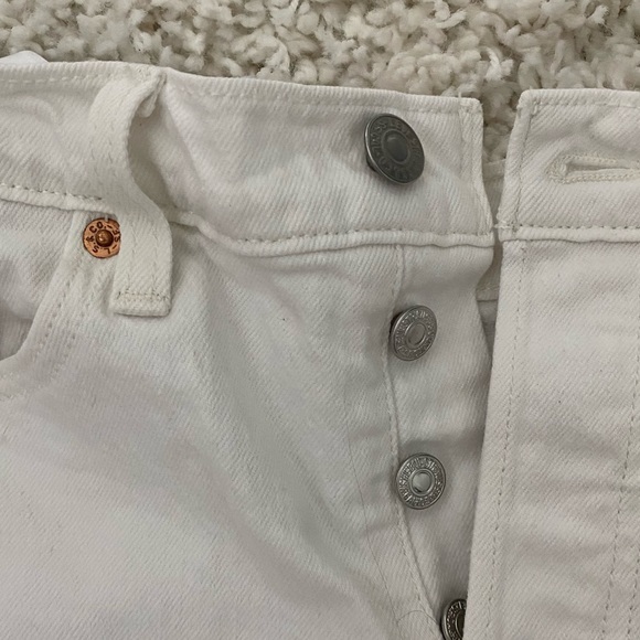 WHITE LEVIS 501 ORIGINAL SHORTS - Picture 2 of 4